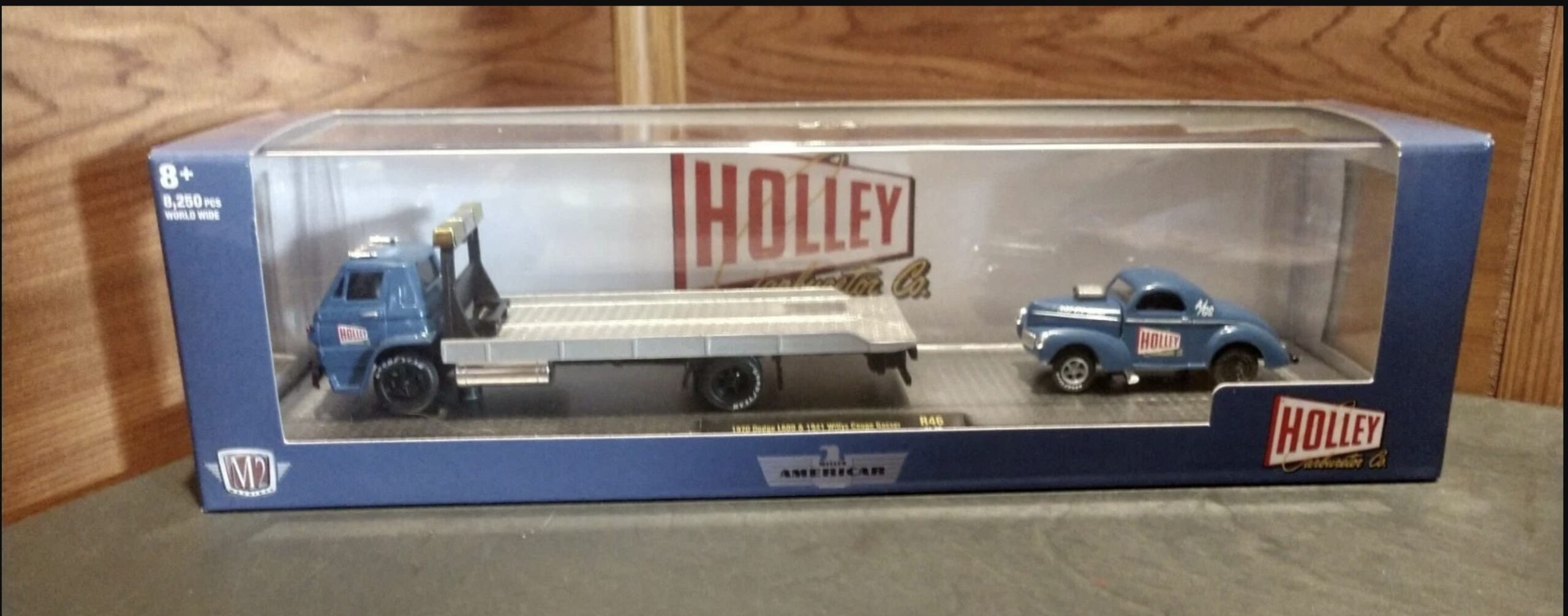 Dodge L600 1970 Flatbed Truck Military Blue con 1941 Willys Coupe Gasser Military Blue "Holley Carburetor Co"