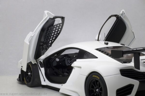 MCLAREN 12C GT3 (WHITE) - Imagen 11