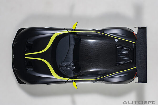 ASTON MARTIN VULCAN (MATT BLACK W/LIME GREEN STRIPES) - Imagen 10