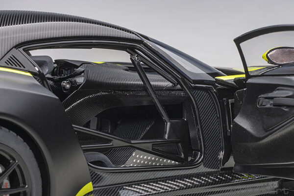 ASTON MARTIN VULCAN (MATT BLACK W/LIME GREEN STRIPES) - Imagen 12