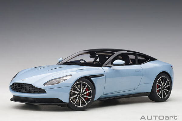 ASTON MARTIN DB11 (FROSTED GLASS BLUE ) - Imagen 5