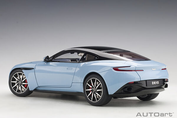 ASTON MARTIN DB11 (FROSTED GLASS BLUE ) - Imagen 6
