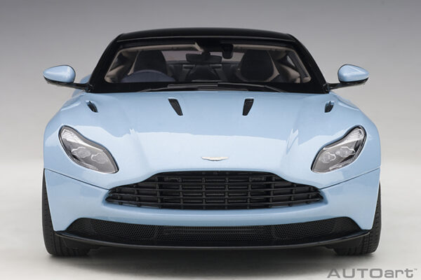 ASTON MARTIN DB11 (FROSTED GLASS BLUE ) - Imagen 9
