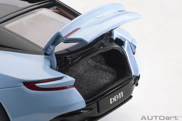ASTON MARTIN DB11 (FROSTED GLASS BLUE ) - Imagen 15