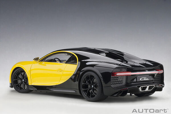 BUGATTI CHIRON 2017  YELLOW BLACK - Imagen 6
