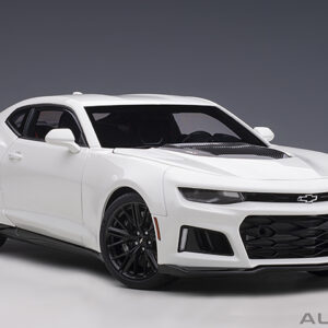 CHEVROLET CAMARO ZL1 2017 (SUMMIT W1HITE)