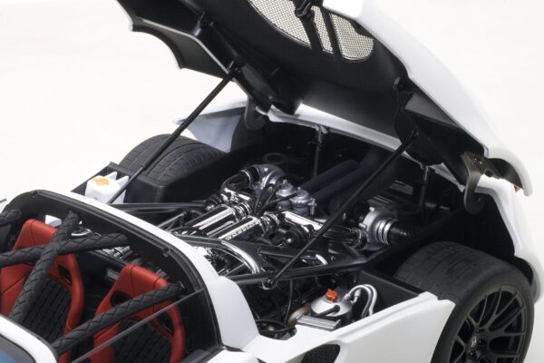 Hennessey Venom GT 1:18 - Imagen 15
