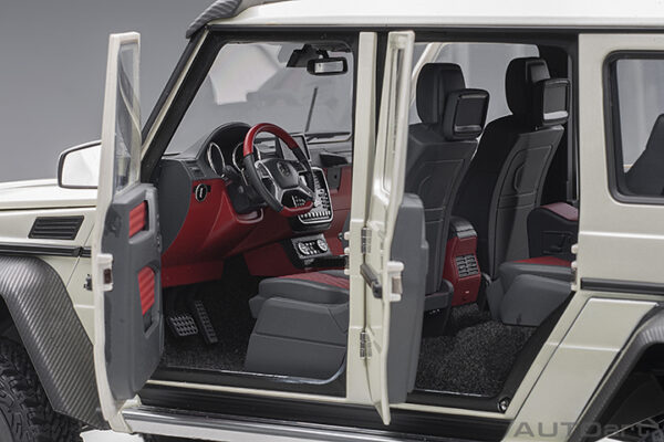 MERCEDES-BENZ G63 AMG 6x6 (DESIGNO DIAMOND WHITE ) - Imagen 13