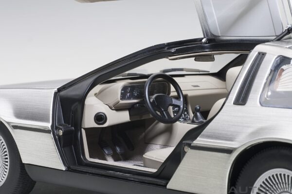 DELOREAN DMC-12 (SATIN FINISH) - Imagen 13