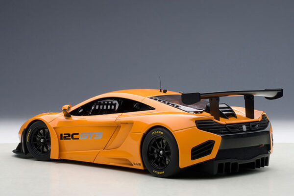 MCLAREN 12C GT3 PRESENTATION CAR (METALLIC ORANGE) - Imagen 5
