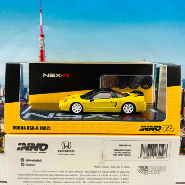 HONDA NSX-R (NA2) Rio Yellow Pearll W/ Extra Wheels - Imagen 2