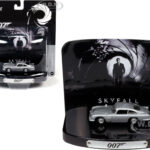 James Bond Aston Martin DB5 Skyfall metal Tin Display 1:64