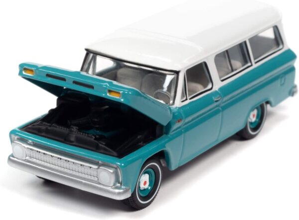 Chevy Suburban 1965 Verde 1:64 - Imagen 2