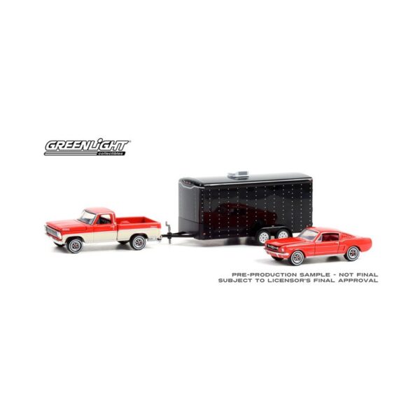Ford F-100 1967 con 1965 Ford Mustang Fastback con carro "The Cars That Made America" TV Serie