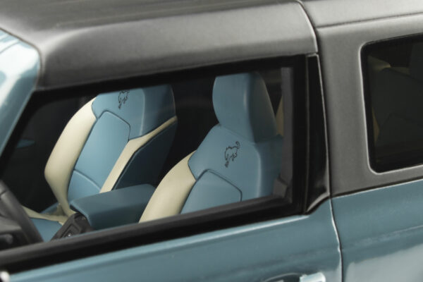 FORD BRONCO FIRST EDITION AREA 51 - Imagen 4