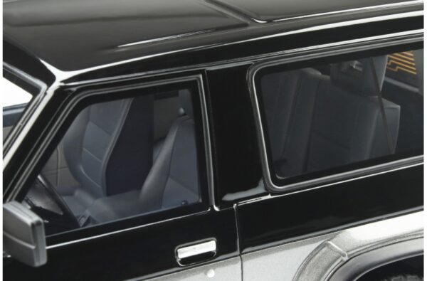 Nissan Patrol GR Black/Silver - Imagen 4