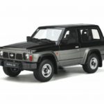 Nissan Patrol GR Black/Silver / falta foco trasero)