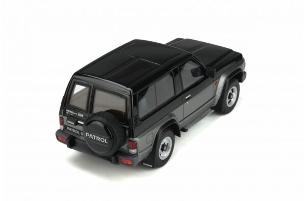 Nissan Patrol GR Black/Silver - Imagen 3
