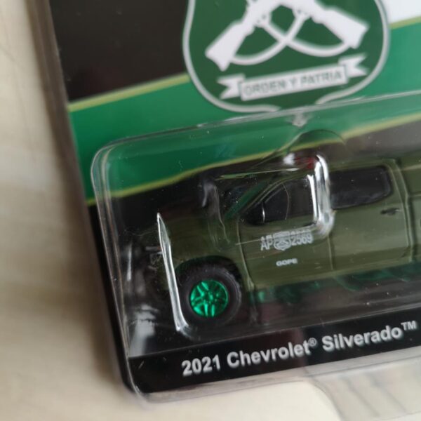 Greenmachine Chevrolet Silverado Z71 2021 GOPE Carabineros de Chile - Imagen 2