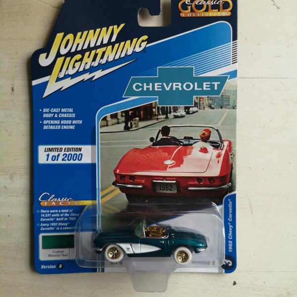 WHITE LINGTNING Chevette 1962 Classic Gold 2020 Release 3B 1:64 - Imagen 2