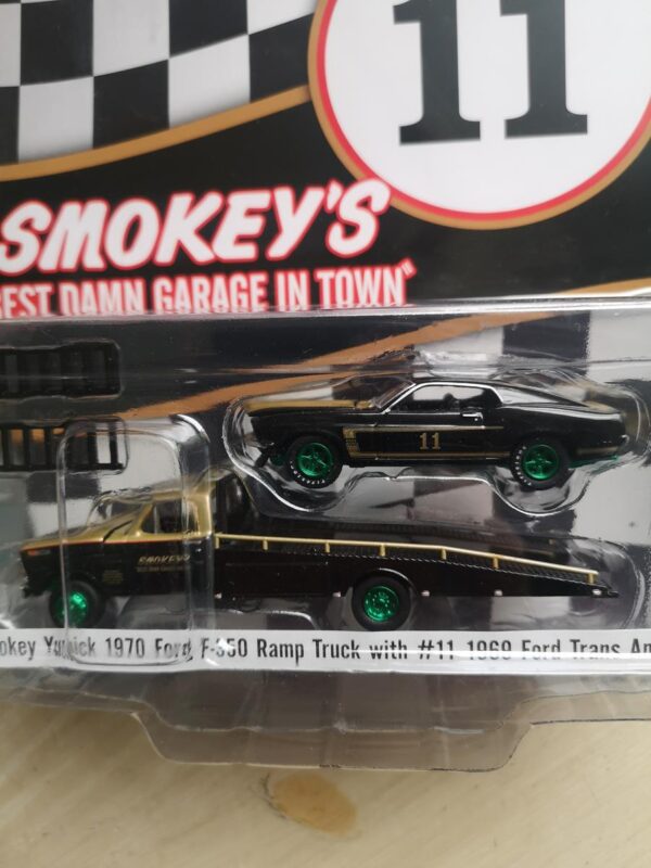 CHASE Smokey Yunick - 1970 Ford F-350 camion rampa con #11 1969 Ford Trans Am Mustang - Acme Exclusive