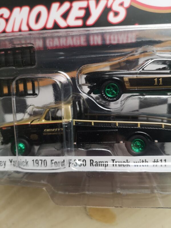 CHASE Smokey Yunick - 1970 Ford F-350 camion rampa con #11 1969 Ford Trans Am Mustang - Acme Exclusive - Imagen 4