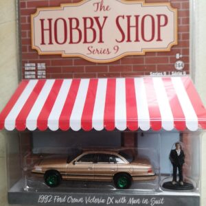 GREENMACHINE Ford Crown Victoria 1992 Hobby Shop figura 1:64