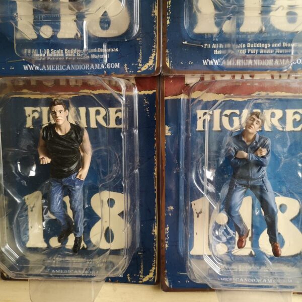 Figuras Varias 1 1:18 (valor unitario) - Imagen 3