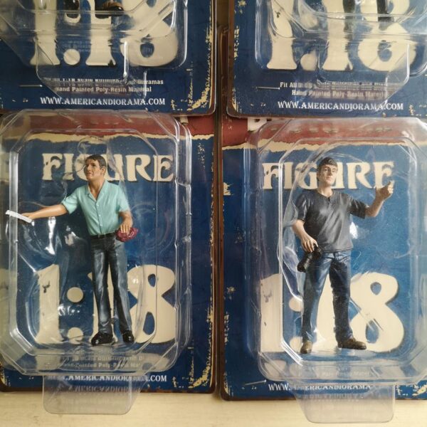 Figuras Varias 4 1:18 (valor unitario) - Imagen 3