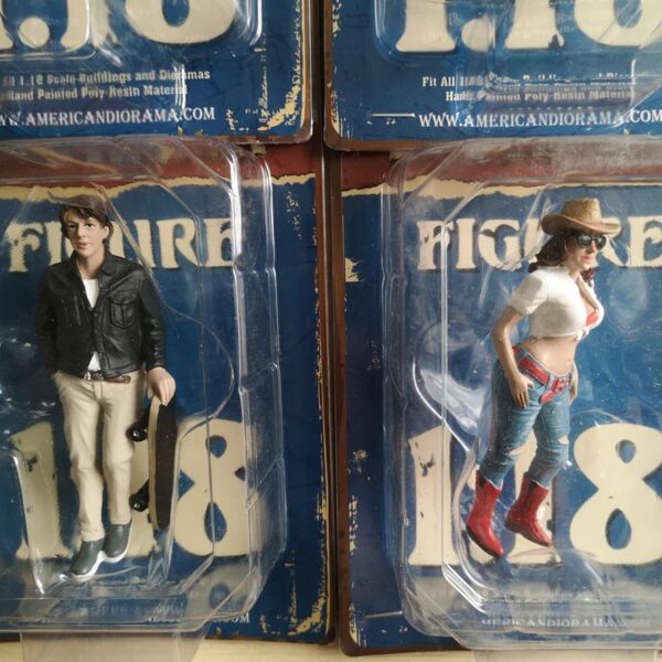 Figuras Varias 5 1:18 (valor unitario) - Imagen 3