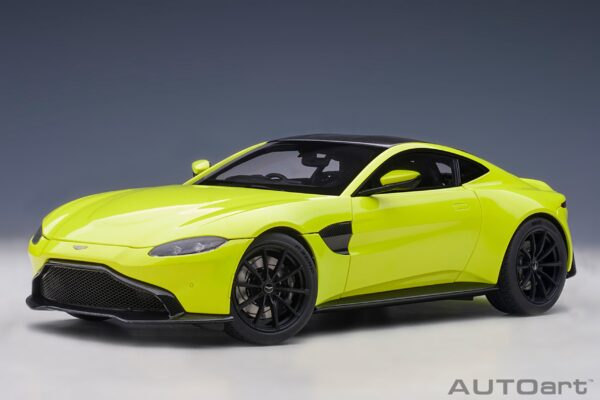 Aston Martin Vantage 2019 (Lime Essence) 1:18