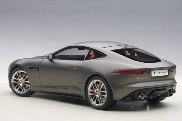 Jaguar F-Type R Coupe Gris Mate 1:18 - Imagen 2