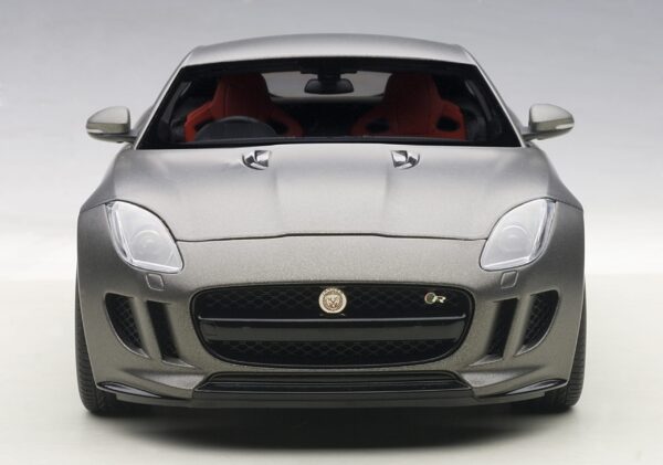 Jaguar F-Type R Coupe Gris Mate 1:18 - Imagen 4