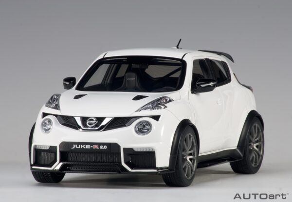 Nissan Juke-R 2.0 R Blanco 1:18 - Imagen 11