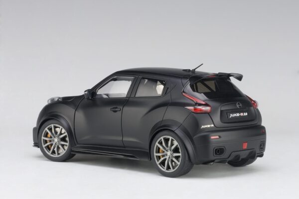 Nissan Juke-R 2.0 R Negro 1:18 - Imagen 2