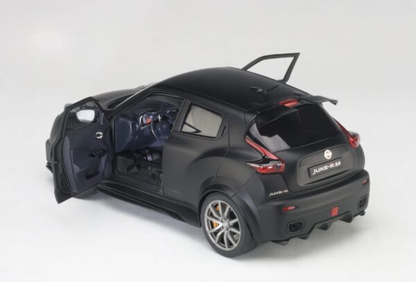 Nissan Juke-R 2.0 R Negro 1:18 - Imagen 8