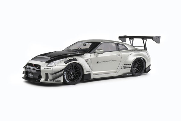 NIssan GT-R (R35) W/ Liberty Walk Body Kit 2.0 Pearl Grey 2020