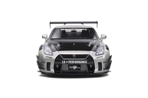 NIssan GT-R (R35) W/ Liberty Walk Body Kit 2.0 Pearl Grey 2020 - Imagen 9
