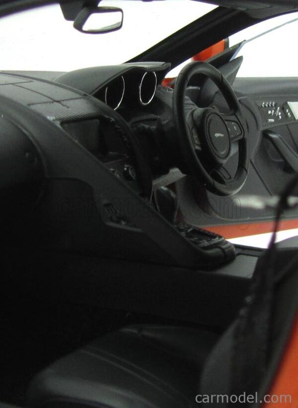 Jaguar F-Type R Coupe Orange 1:18 - Imagen 11