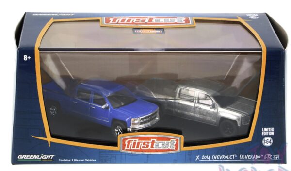 Pack 2 Chevy Silverado 2014 base cuero/caja acrilica 1:64 - Imagen 3