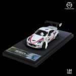 Nissan 350Z con figura Martini Racing caja acrilica 1:64