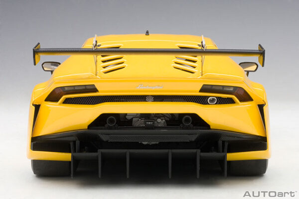 LAMBORGHINI HURACAN GT3 (GIALLO INTI/PEARL EFFECT YELLOW) 1:18 - Imagen 4