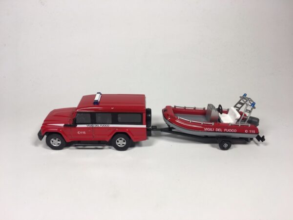 Land Rover Defender Bomberos Italia con lancha (solo caja dañada) 1:43 - Imagen 2