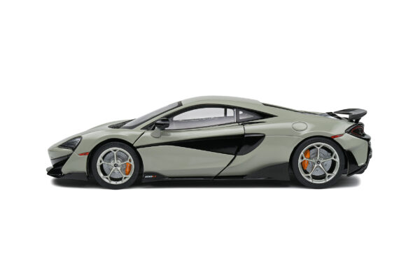 MCLAREN 600 LT COUPE BLADE SILVER 2018 esc 1:18 - Imagen 2