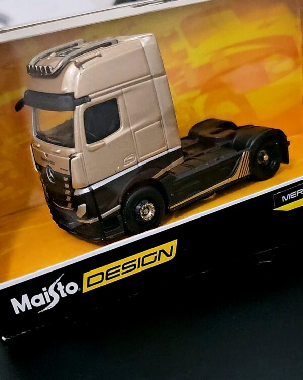 Camion International Lonestar1:64 - Imagen 3