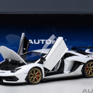 LAMBORGHINI AVENTADOR SVJ (BIANCO ASOPO/PEARL WHITE) AUTOART