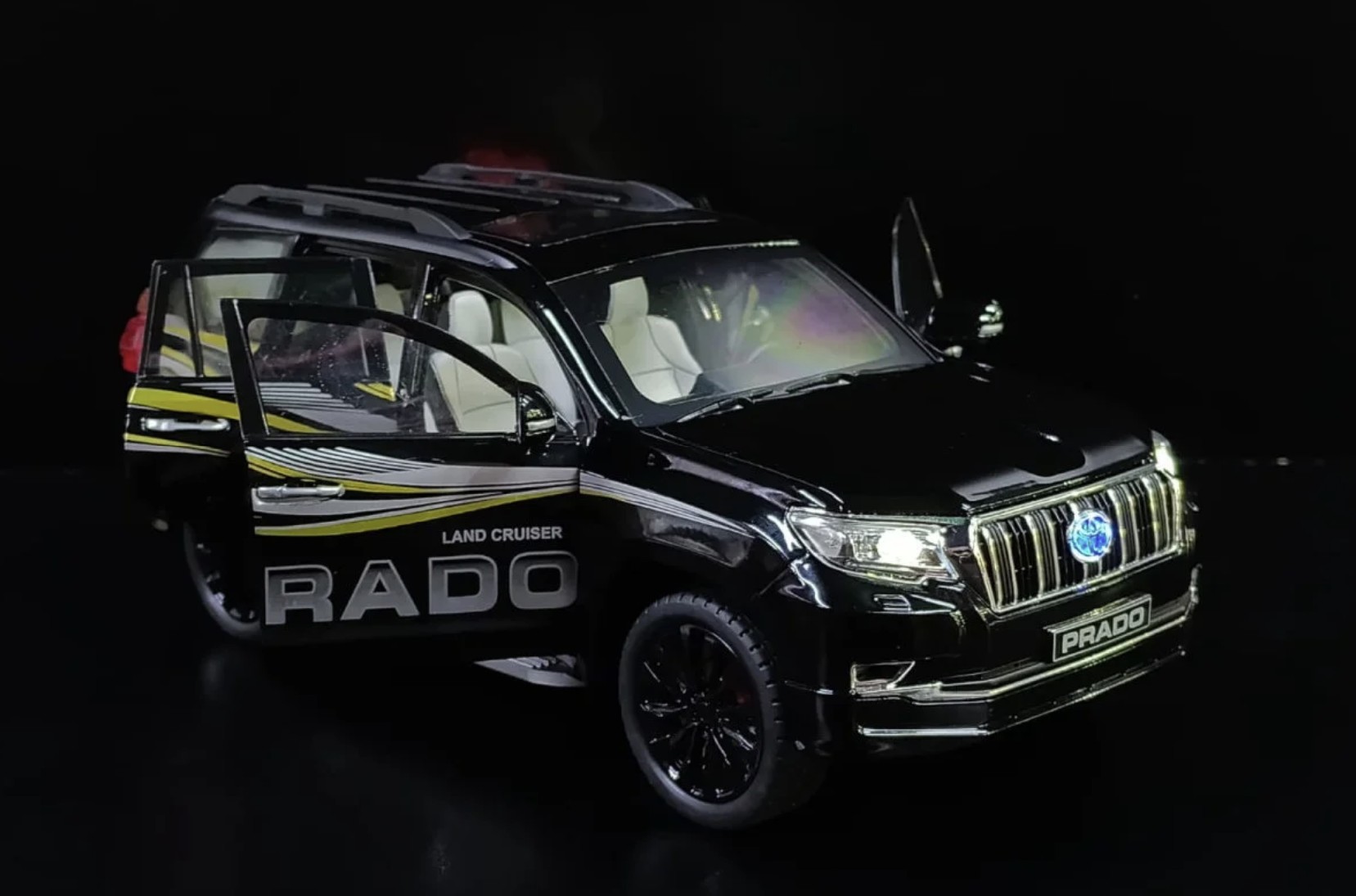 Toyota Land Cruiser Prado 1:18 - Imagen 3