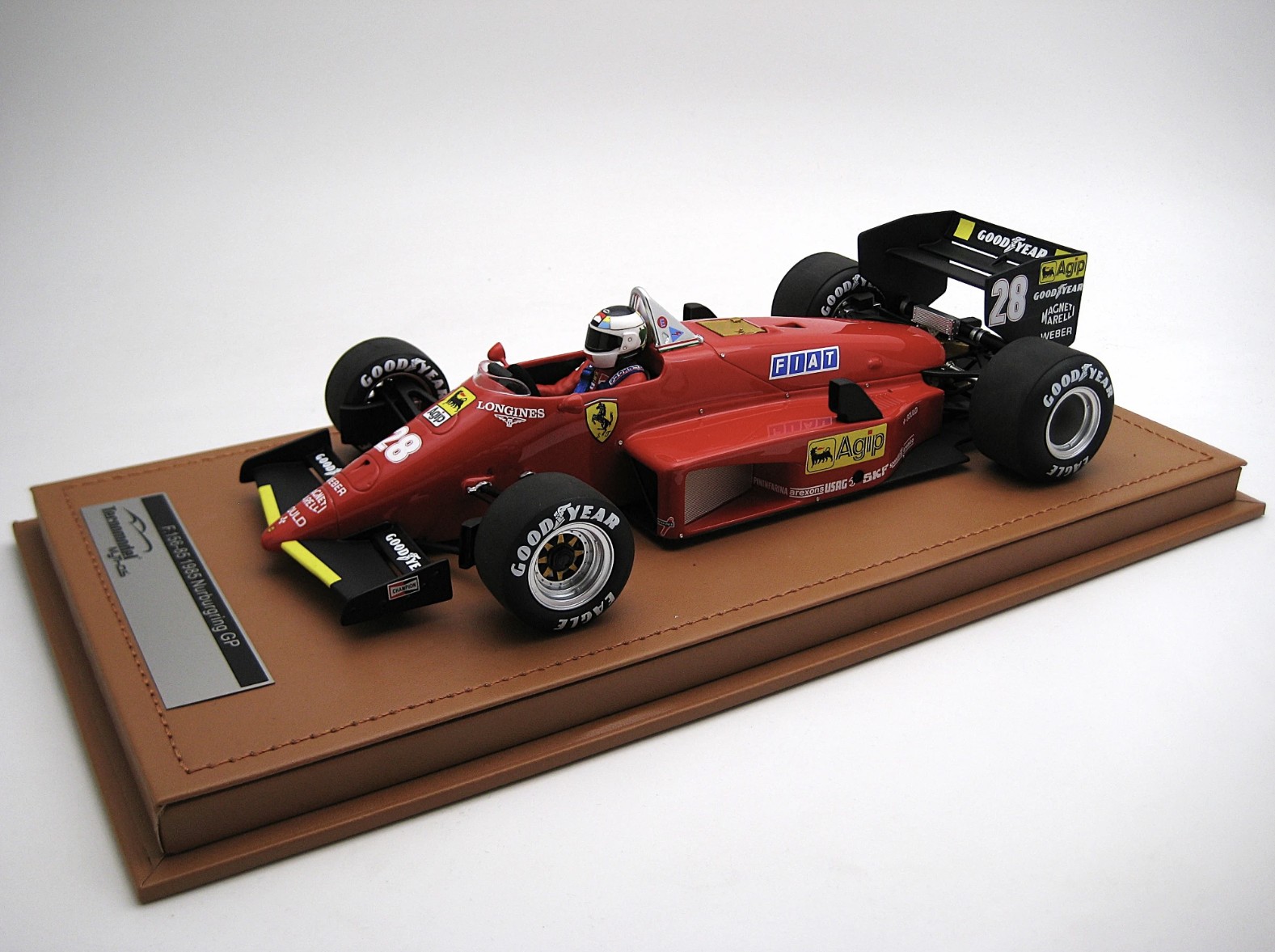 Ferrari 156-85 1985 Nurburgring GP Driver Stefan Johansson 1:18 - Imagen 2