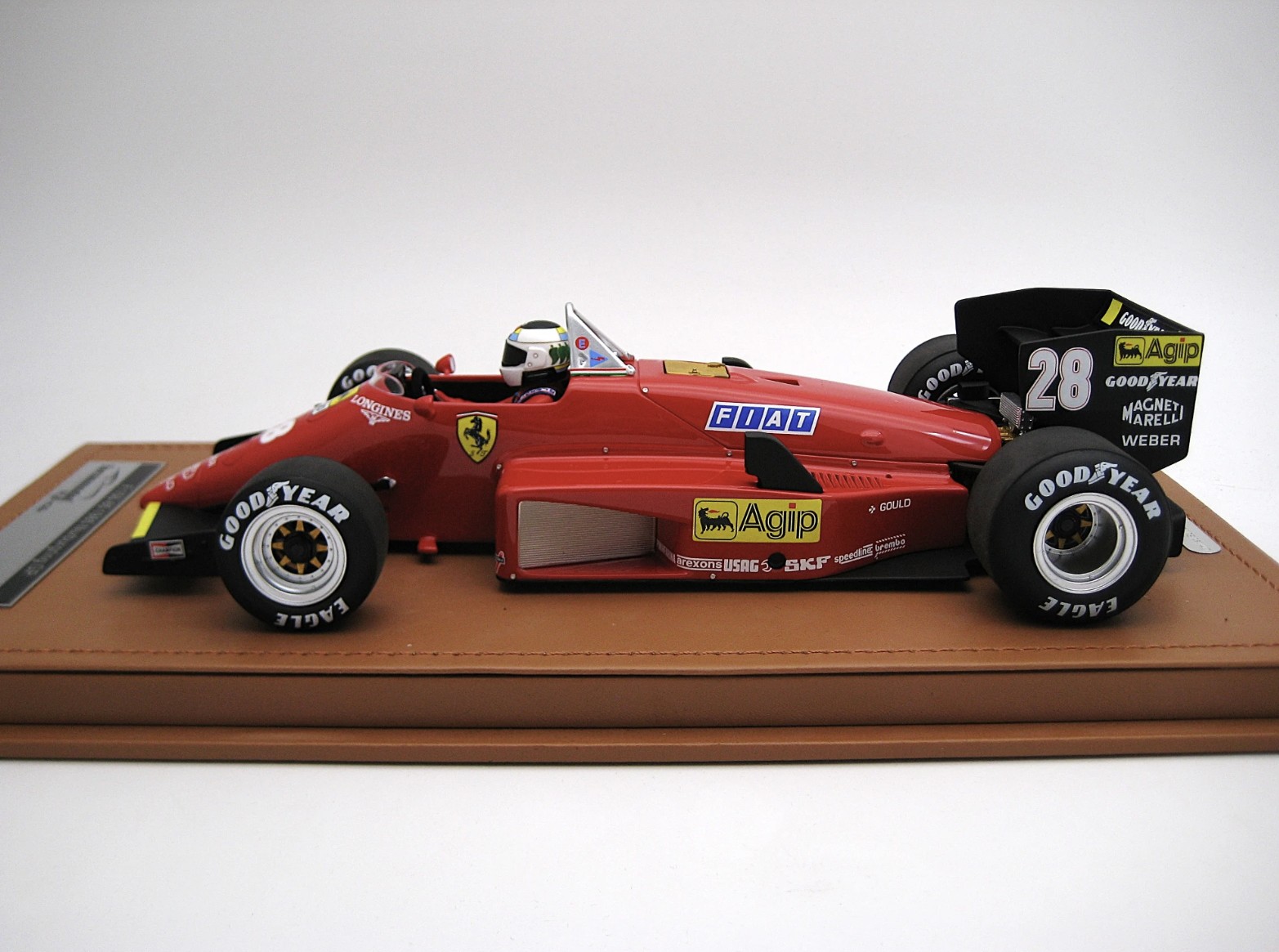 Ferrari 156-85 1985 Nurburgring GP Driver Stefan Johansson 1:18 - Imagen 5