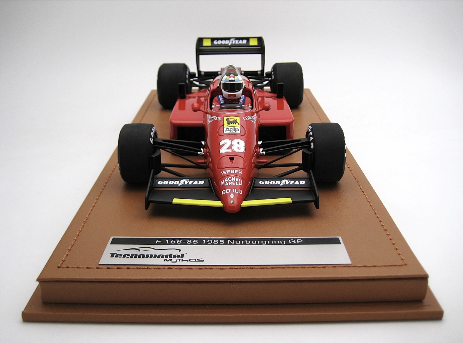 Ferrari 156-85 1985 Nurburgring GP Driver Stefan Johansson 1:18 - Imagen 6